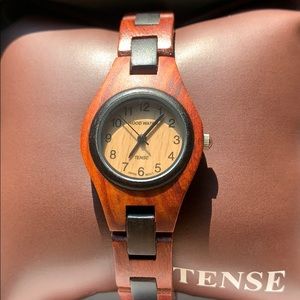 Vintage Tense Rosewood (hypoallergenic) watch